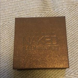 Urban decay naked illuminated Lit